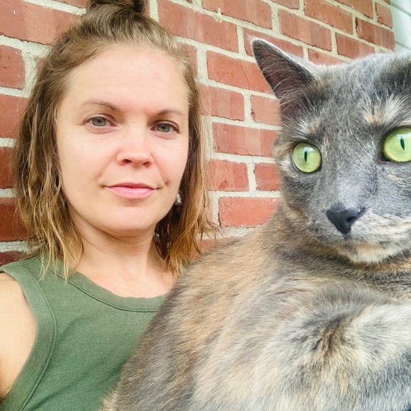 Meet your Posher, Anita - Picture 5 of 6